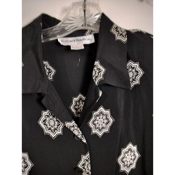 3203) Norton McNaughton Hawaiian Print Button Up Collar Short Sleeve Top Sized 8 - Picture 4 of 7